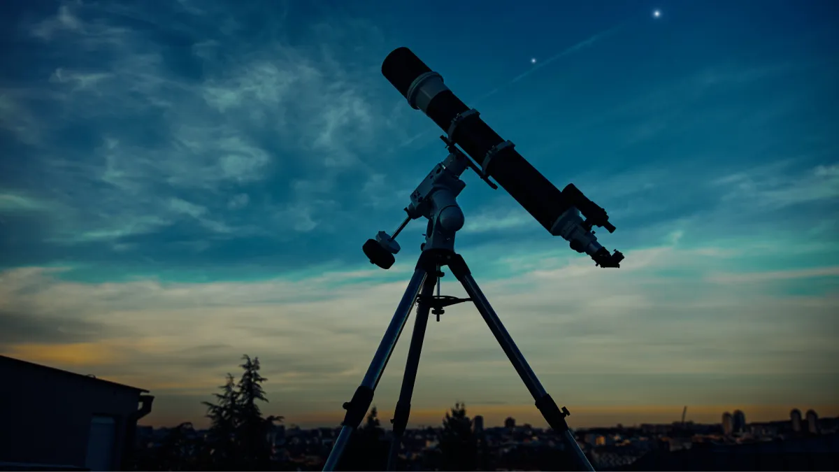 Look Up to See Two Bright ‘Celestial Triangles’ This Month