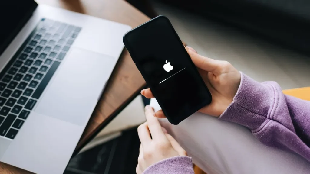 Apple Has Issued a Security Patch in Response to an ‘Extremely Sophisticated Attack’ Apple Has Issued a Security Patch in Response to an ‘Extremely Sophisticated Attack’