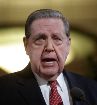 Jeffrey R. Holland, next in line to lead Church of Jesus Christ of Latter-day Saints, dies at 85 : NPR