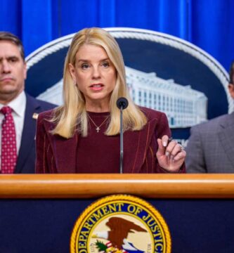 Lawmakers and Justice Department spar over Epstein files : NPR