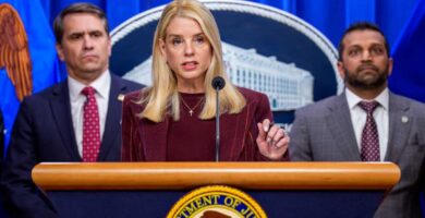 Lawmakers and Justice Department spar over Epstein files : NPR