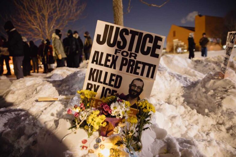Videos contradict federal account of fatal Minneapolis shooting : NPR