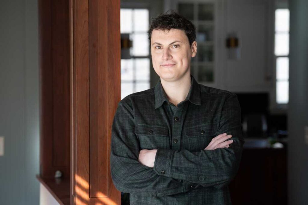 How Kalshi and Polymarket prediction market traders make money : NPR