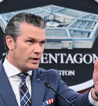 Hegseth stopped promotions of Black and female soldiers : NPR