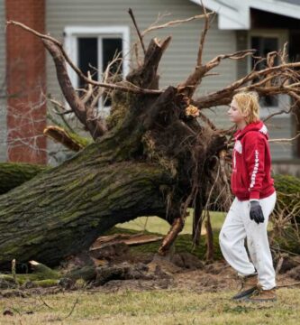 Suspected tornadoes kill 6 in Michigan, Oklahoma : NPR