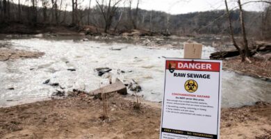 Class action lawsuit filed over Potomac sewage spill : NPR
