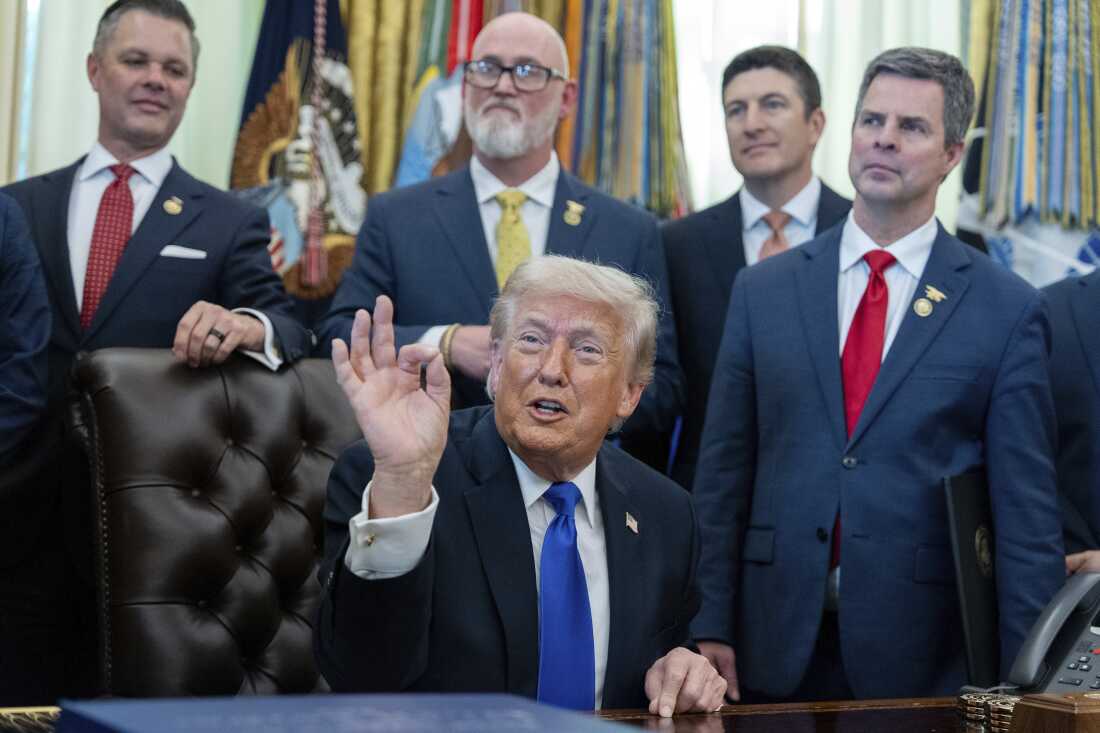 Trump gives the go-ahead for a major new Canada-U.S. oil pipeline : NPR