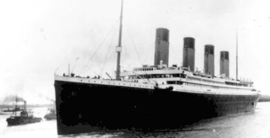 Life jacket worn by a passenger who survived the Titanic auctioned off for over 0,000 : NPR Life jacket worn by a passenger who survived the Titanic auctioned off for over 0,000 : NPR