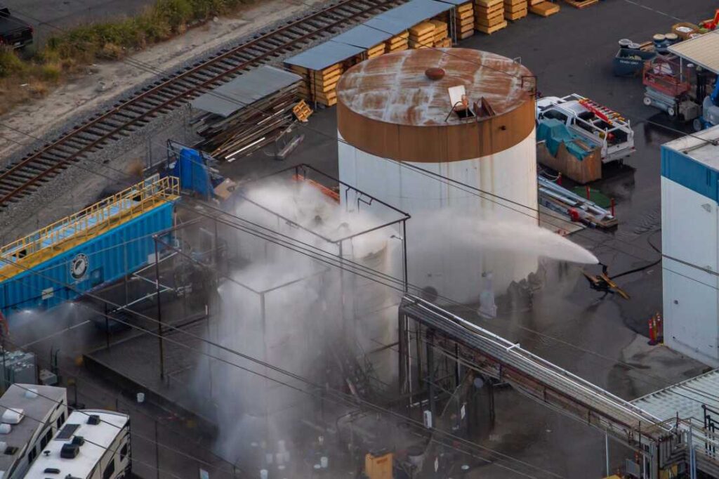 A chemical tank in California has cracked. Here’s what to know : NPR A chemical tank in California has cracked. Here’s what to know : NPR