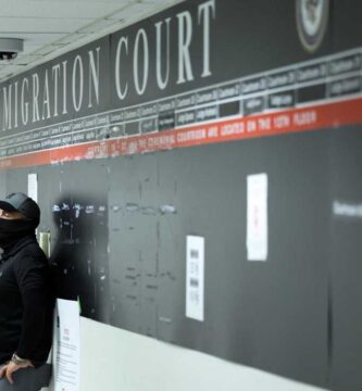 Immigration courts use ‘mega masters’ to speed deportations : NPR