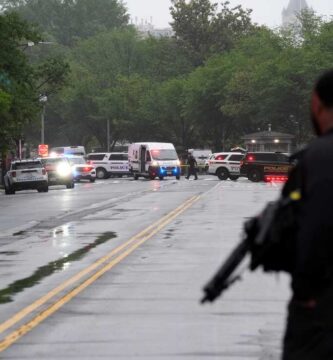 Secret Service fatally shoots suspect outside White House checkpoint : NPR